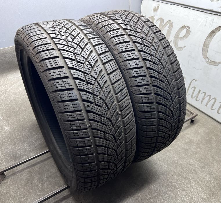 Шини 2024р 8мм як Нові зима 225 45 R18 Goodyear UltraGrip зимові пара