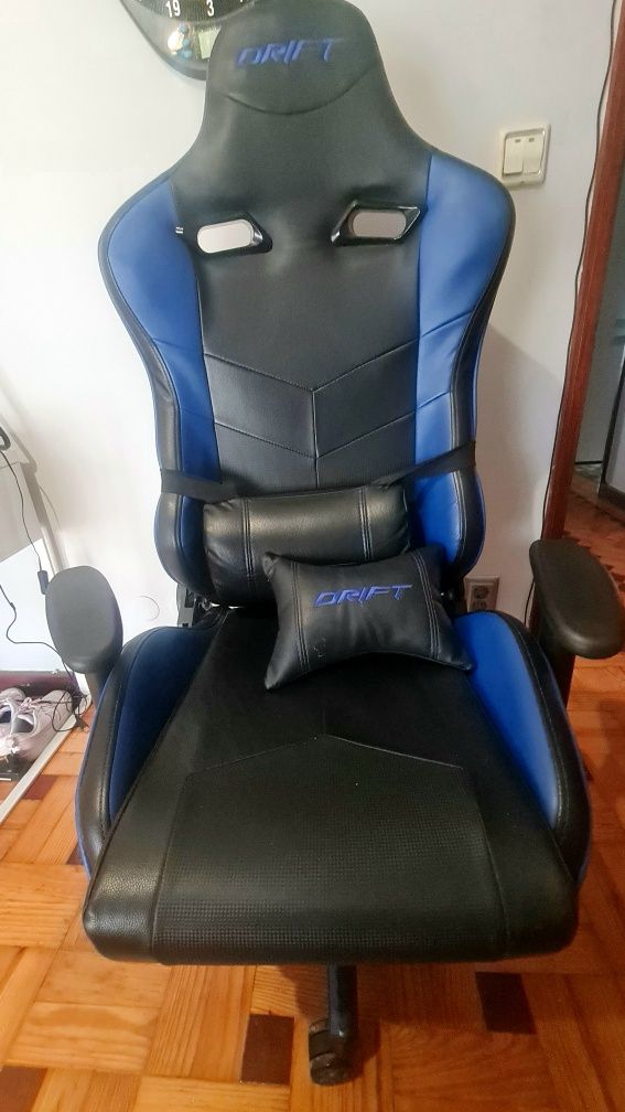 Cadeira para jogar playstation.