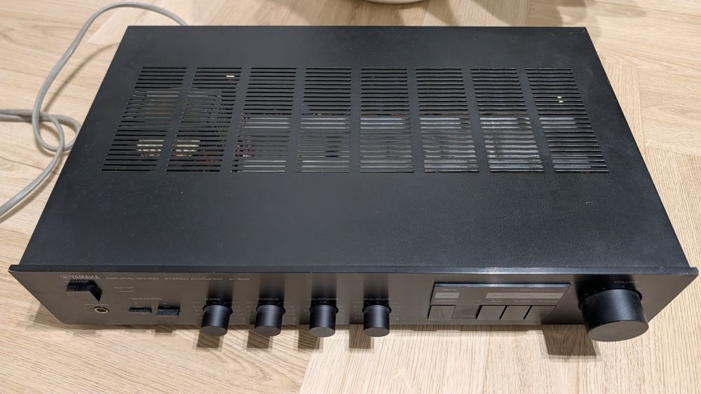 Wzmacniacz Yamaha A-300