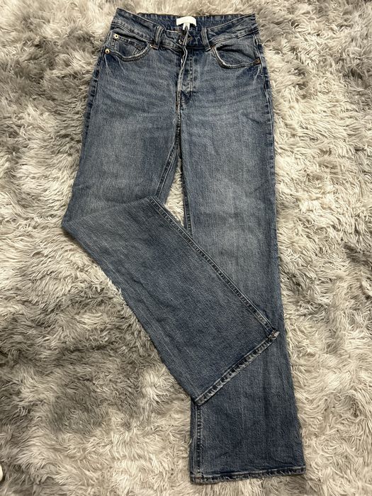 Жіночі джинси H&M кльош на ґудзиках