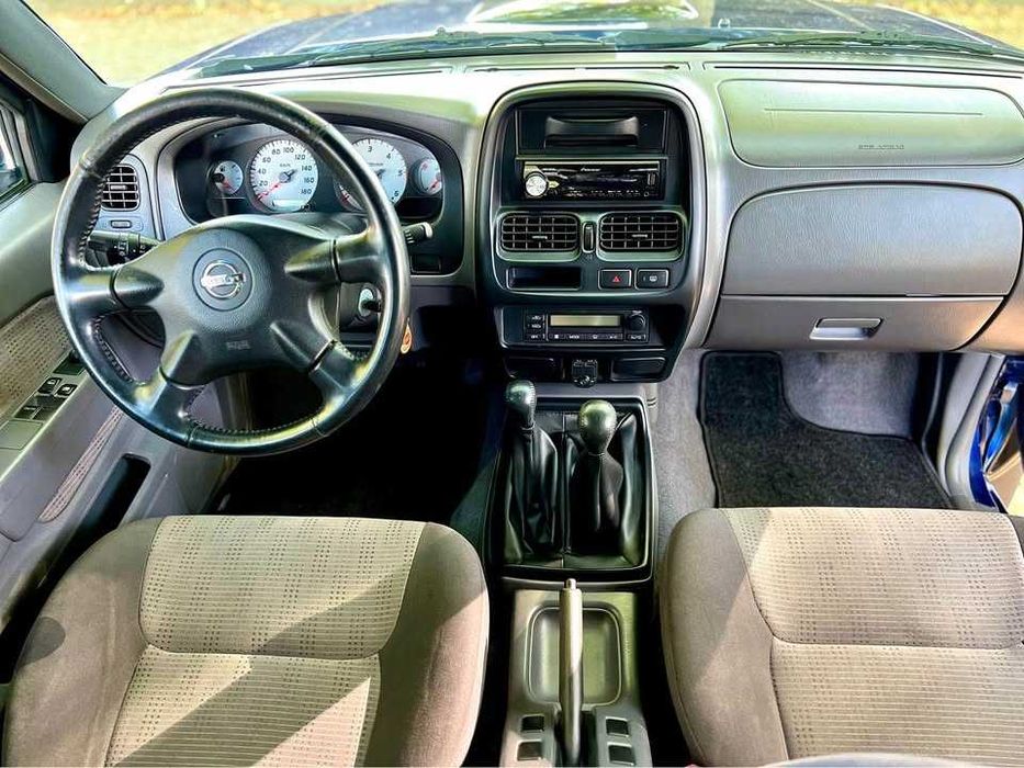 Nissan Navara D22