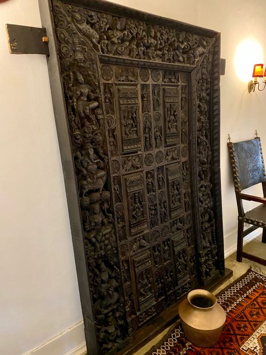 Antiga e rara porta Indiana