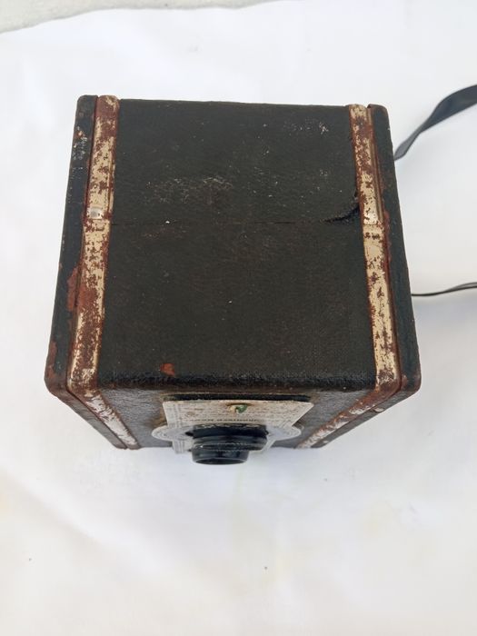 Máquina fotográfica antiga coronet D 20