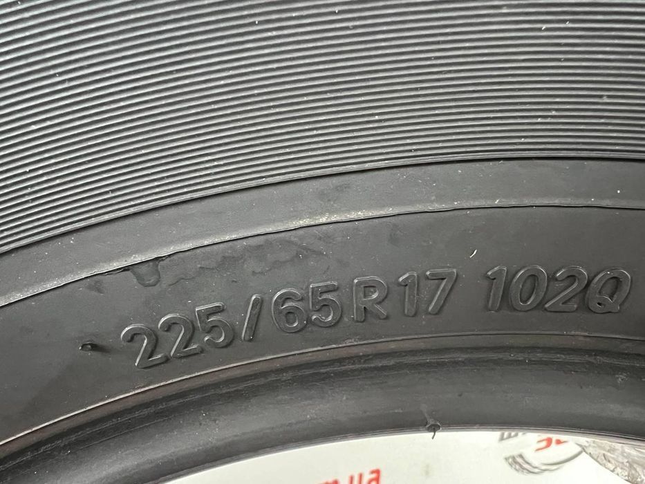 225/65 r17 toyo winter tranpath tx 8mm шини бу зима