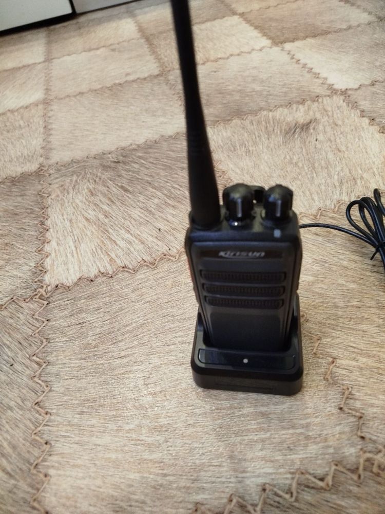 Продам рации kirisun dp405