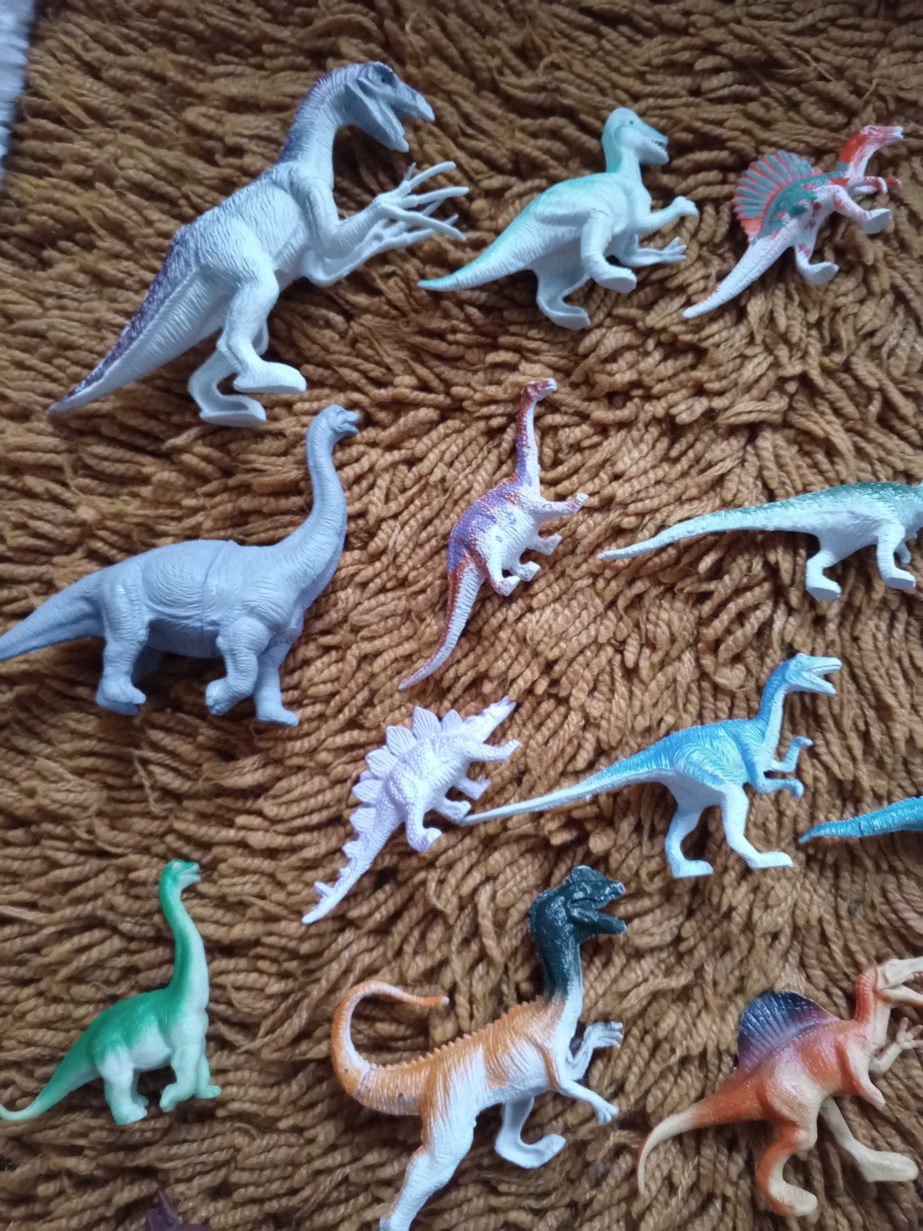 Фігурки тварин динозаври набір