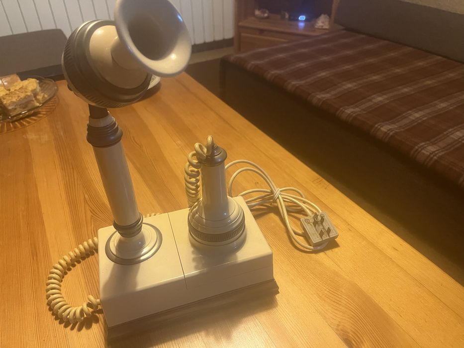 Aparat telefoniczny tellom RWT malwa 1985