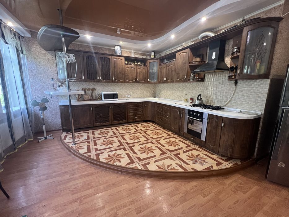 Продам будинок село Широке ( Інгулець). Є- відновлення .