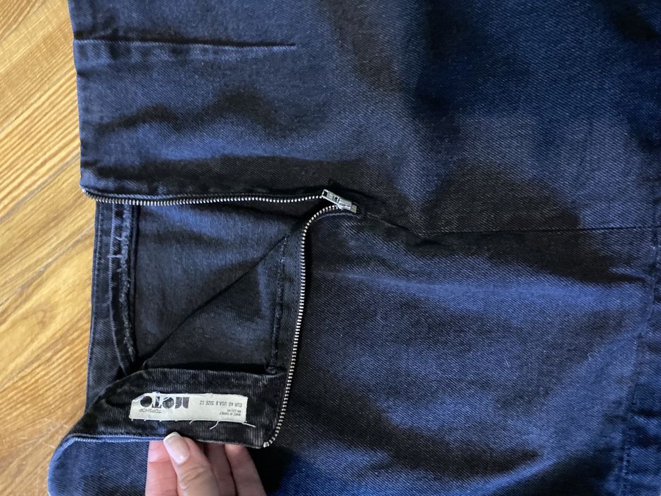 Спідниця міні чорного кольору