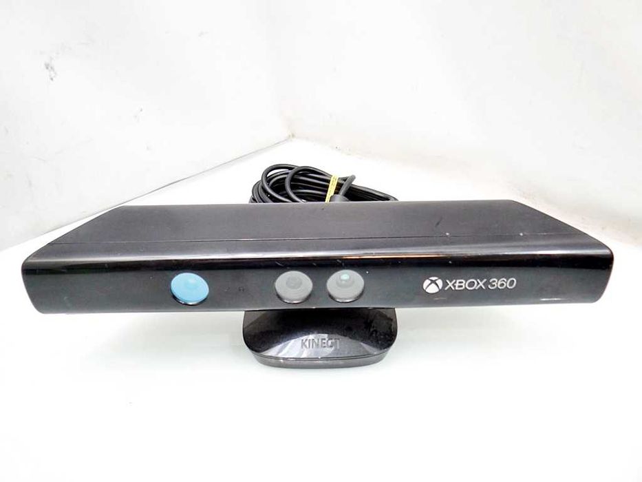 XBOX 360e / 250 GB / Kinect / Pad / 6 gier / Eko Komis
