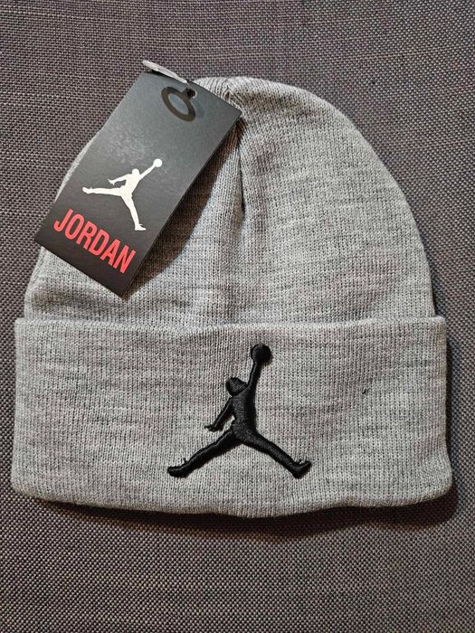 Czapki damskie i męskie Nike Puma Guess Tommy Hilfiger Boss itp