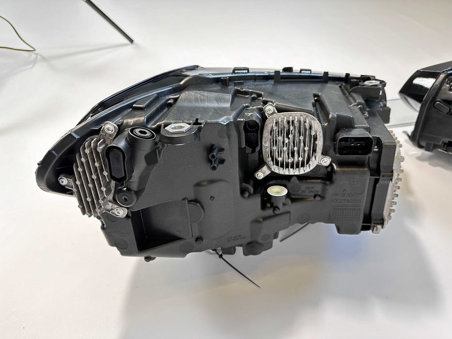 Фара правая левая G01 X3M, G02 X4M