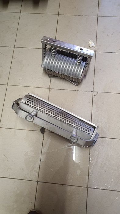 Praski nierdzewne do szynek boczków baleronów rolad wędliniarskich.