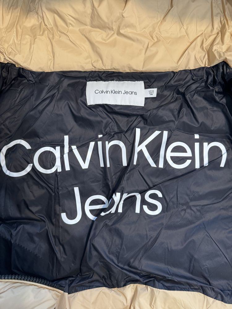 Куртка Calvin Klein пуховик продаю новий