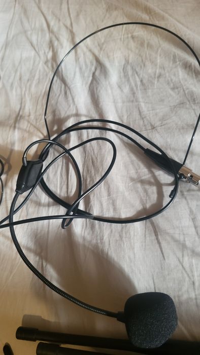 Zestaw bezprzewodowych mikrofonów EYK 100 + NOWE MIKROFONY NAUSZNE