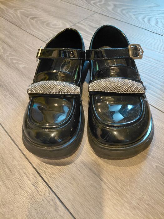 Туфлі в школу для дівчинки