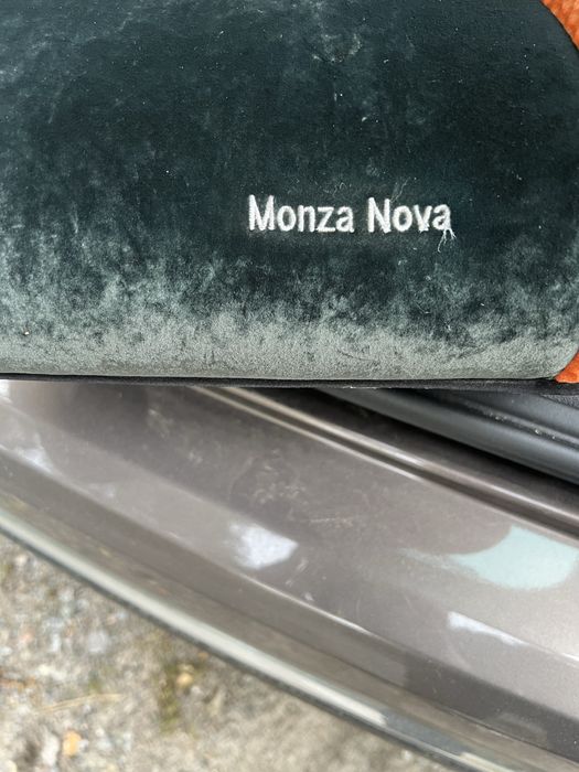 Автокрісло Recaro Monza Nova
