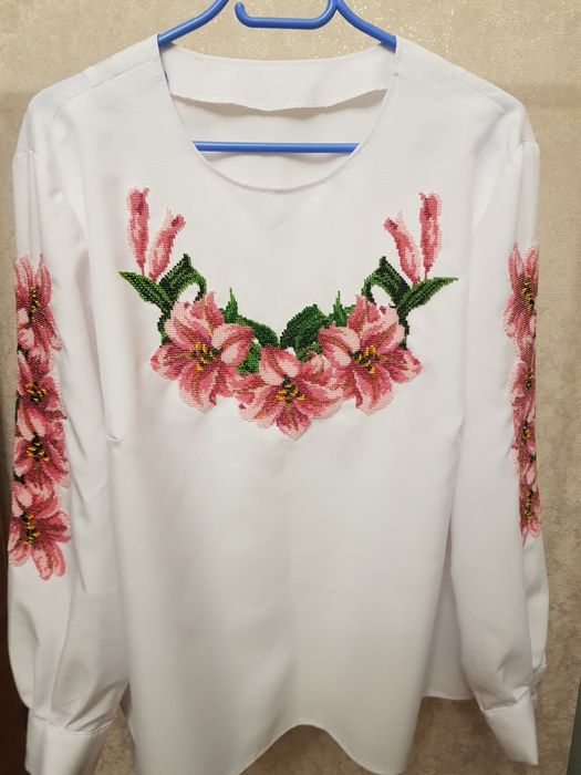 Вишиванка бісером