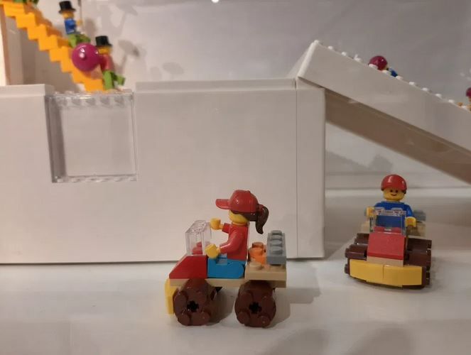 Klocki LEGO zestaw Ikea BYGGLEK 201 elelemtów + separator klocków