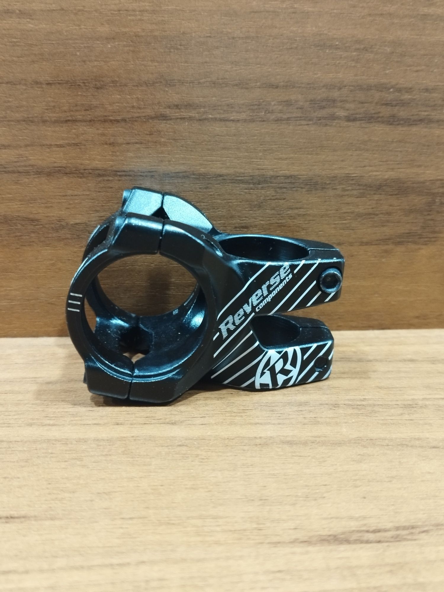 Mostek Reverse Black one 35mmx35mm
