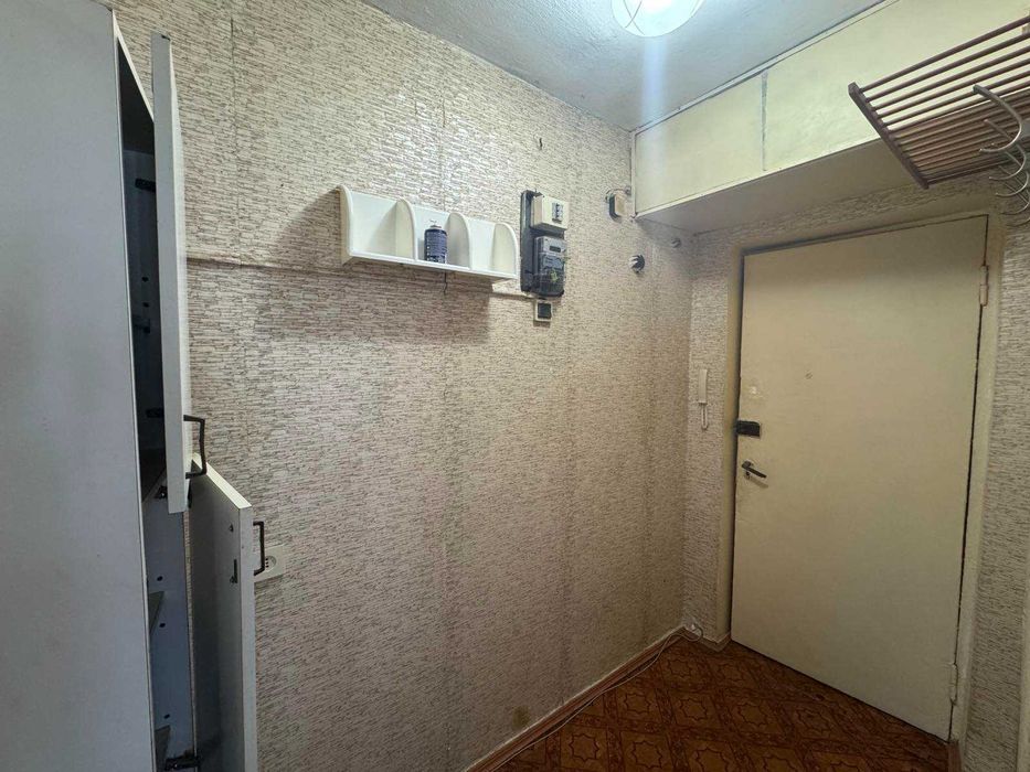 Продаю 2 комнатную квартиру Яхт-клуб (стадион Эвис) и1