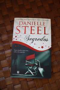 Livro: Segredos - Danielle Steel