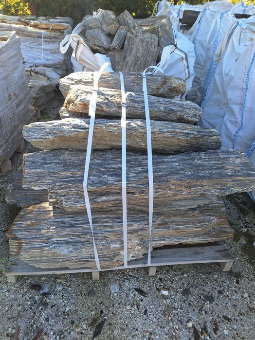 Szpilki gnejsowe ozdobne 20-120 cm głazy z kory pasiaste TONA dostawa