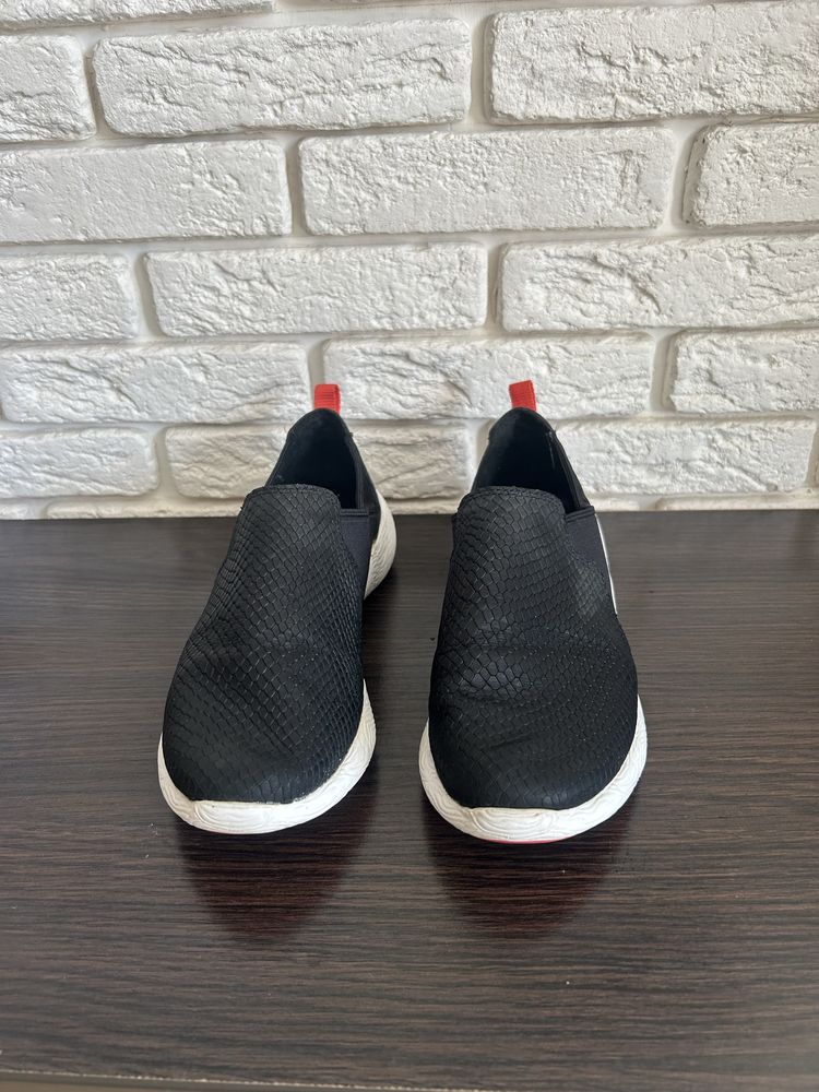 Мокасіни, сліпони Clarks