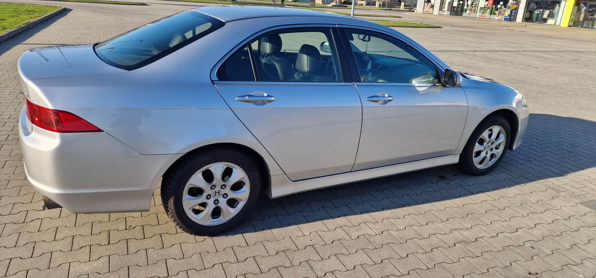 Sprzedam Honda Accord 2.0 155KM