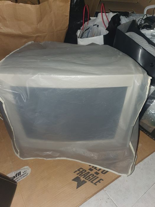 Monitor marca Samtron
