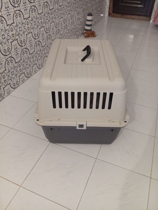 Transportadora de animais de estimação de grande porte, como nova,