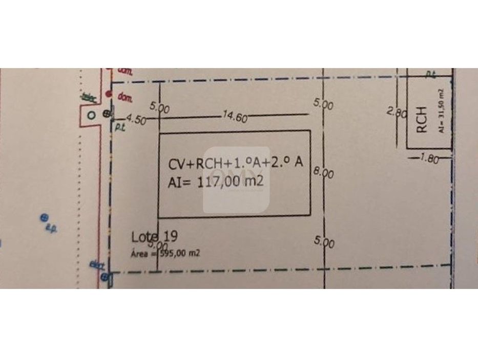 Lote de Terreno com 595 m2 para Moradia de 4 Frentes
