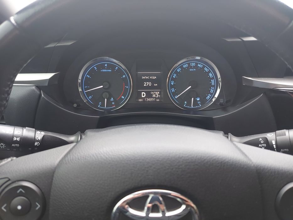Тойота корола 1.6 автомат