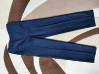 Spodnie garniturowe rozmiar 140 cm
