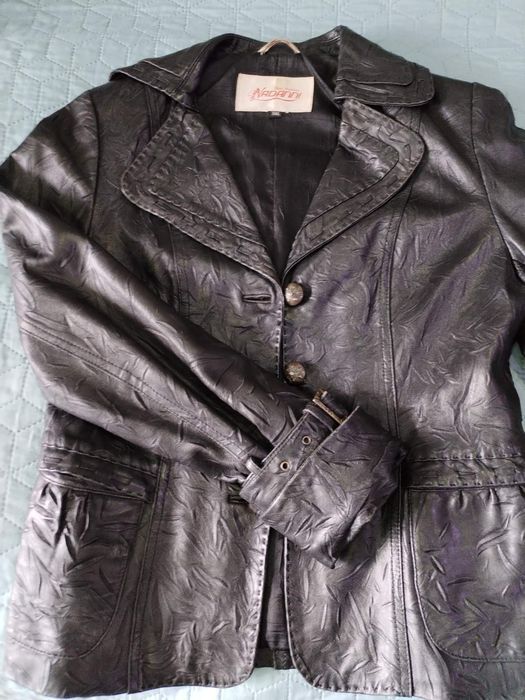Шкіряний піджак жіночий