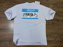 Футболка VETEMENTS Hello My Name Is белая Оверсайз
