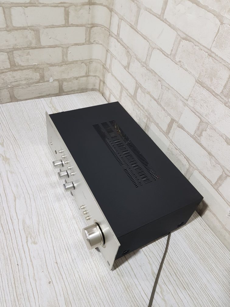 Hi-Fi Стерео підсилювач SHARP SM-1144H, *2x40 Вт, б/у  з Німеччини