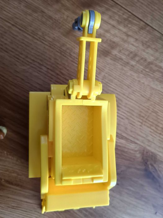 Psi Patrol Figurka Rubble wraz z autkiem