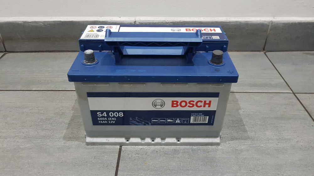Akumulator używany BOSCH 12V 74AH 680A