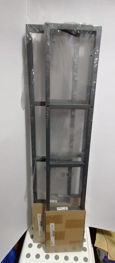 Conjunto 3 estruturas metal lerberg  da IKEA para arquivo de CD e DVD