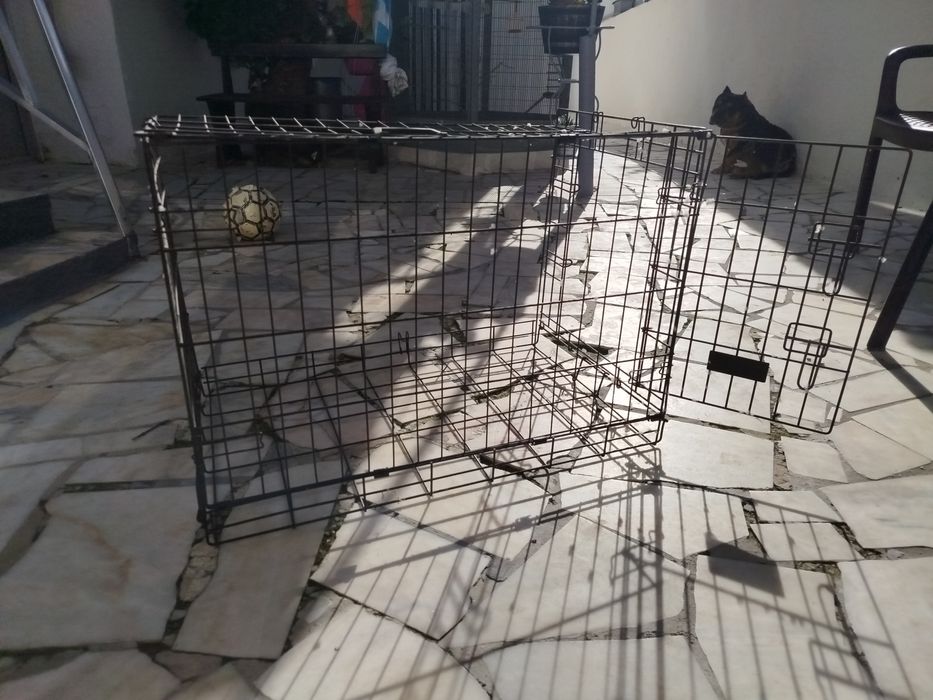 Gaiola 10 euros falta uma lateral