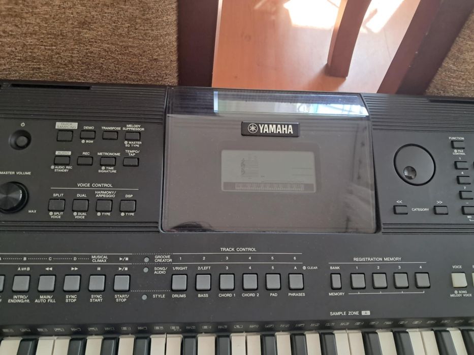 Organy Yamaha jak nowe!