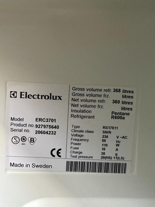 Lodówka energooszczędna chłodziarka gastro na zaplecze 350 l 170 cm