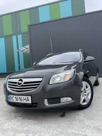 Opel Insignia 2.0 дизель Автомат