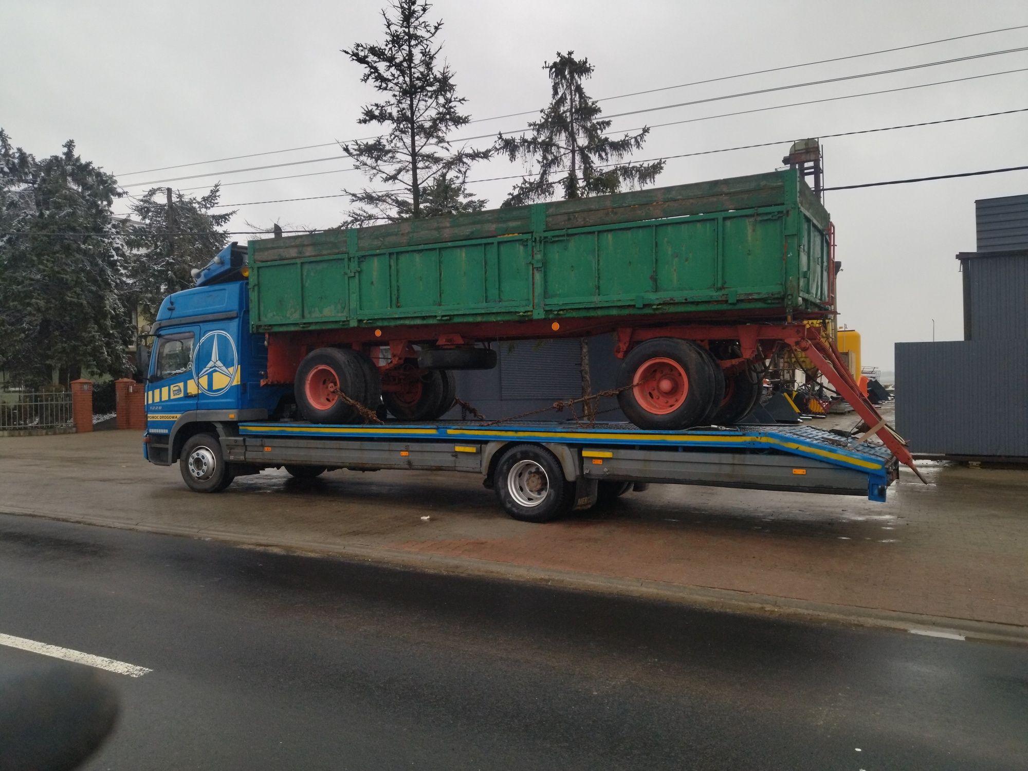 Transport maszyn i pojazdów ,pomoc drogowa,laweta