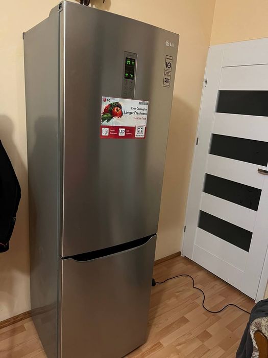 Lodówka LG w dobrym stanie