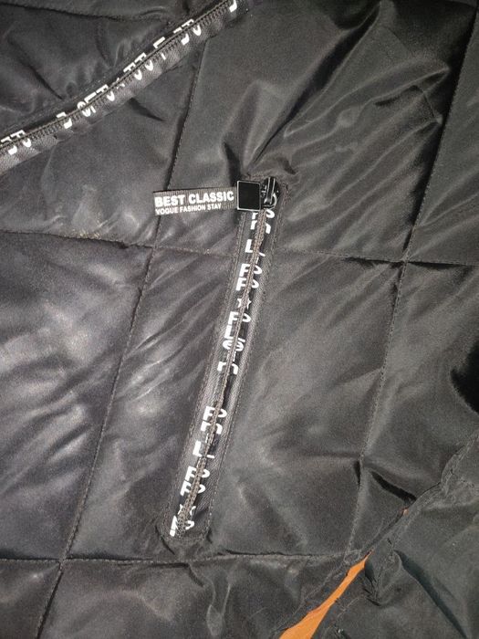 Чорна зимова довга куртка