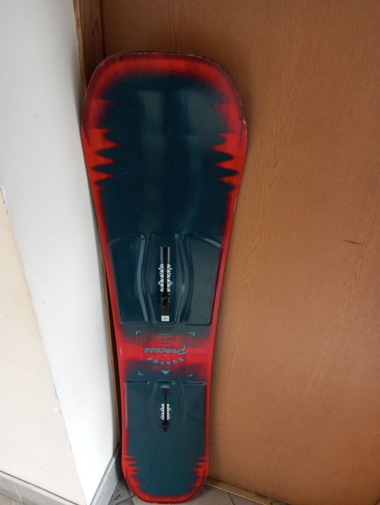 Deska snowboardowa Burton 137 cm. Stan bardzo dobry. Po serwisie. Est