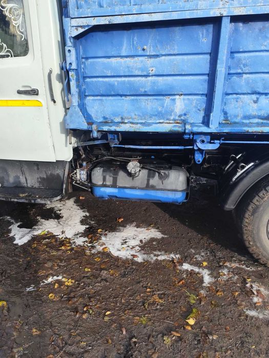 Зіл 4331 самоскид