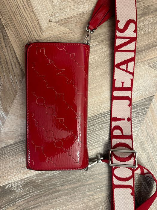 JOOP! Jeans torebka kopertówka crossbody czerwona bordowa z paskiem